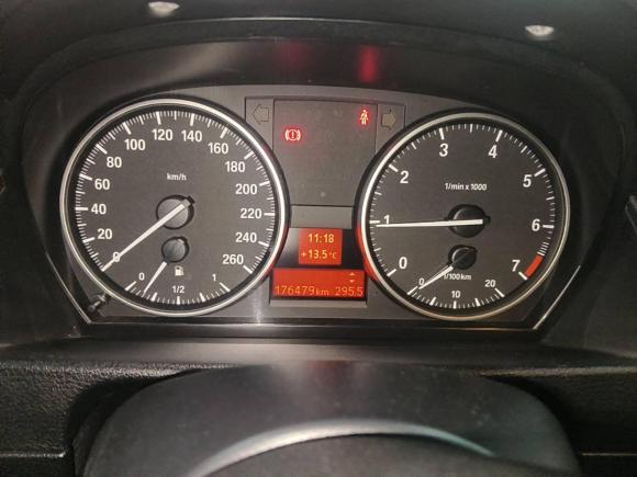 [湖州·浙E] 二手宝马宝马X12014款 sDrive18i 手动型