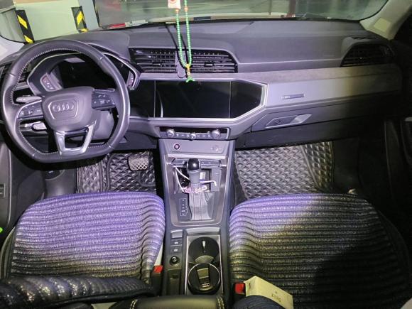 [无锡·苏B] 二手奥迪奥迪Q32022款 35 TFSI 时尚动感型