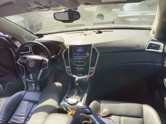 [广州·粤A] 二手凯迪拉克凯迪拉克SRX2015款 3.0L 舒适型