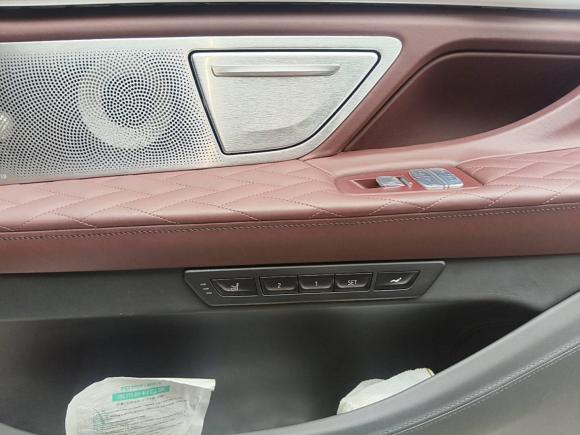 [上海·沪D] 二手宝马宝马7系2019款 M760Li xDrive V12 运动套装