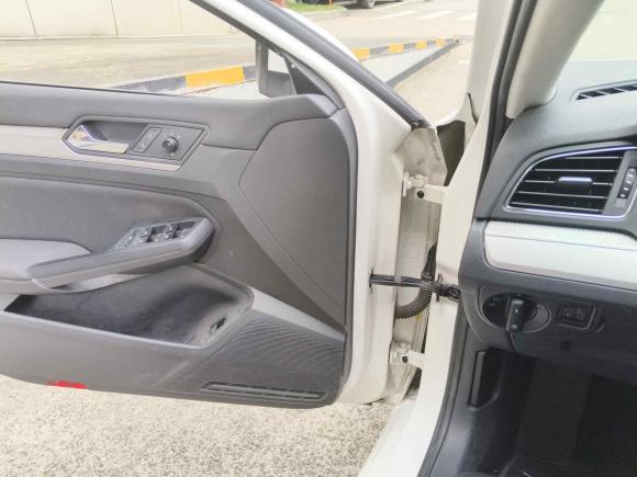 [杭州·浙A] 二手大众凌渡2015款 230TSI DSG风尚版