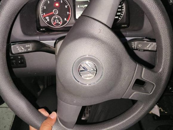 [上海·沪B] 二手大众途安2013款 1.4T 手动风尚版5座