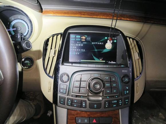 [无锡·苏B] 二手别克君越2012款 2.4L SIDI豪华版