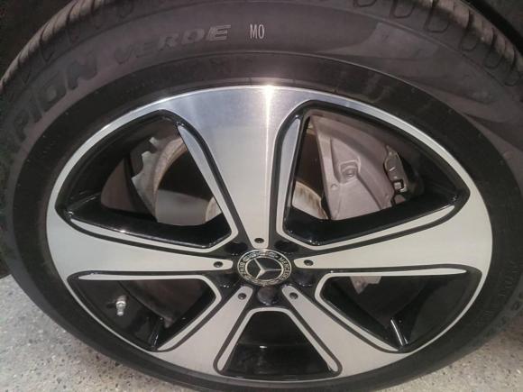 [上海·沪B] 二手奔驰奔驰GLC2022款 GLC 300 L 4MATIC 动感型臻藏版