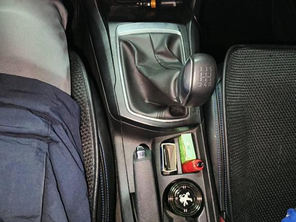 [武汉·鄂A] 二手标致标致308S2015款 1.6L 手动劲驰版