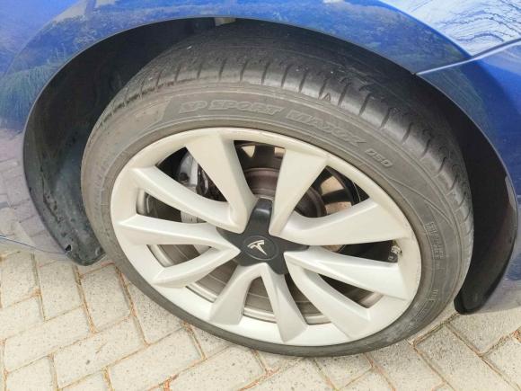 [上海·沪A] 二手特斯拉Model 32019款 长续航后驱版