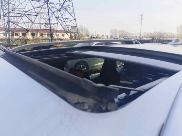 [南京·苏A] 二手Jeep自由光2017款 2.0L 优越版