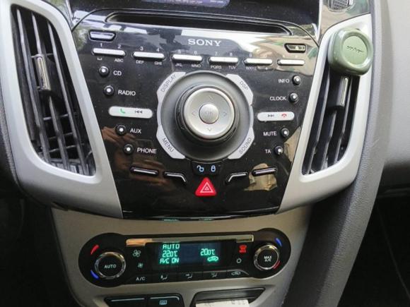 [杭州·浙A] 二手福特福克斯2012款 两厢 2.0L 手动豪华运动型