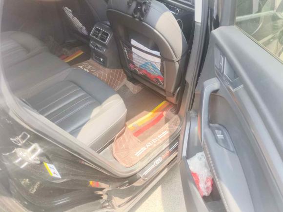 [济南·鲁A] 二手奥迪奥迪Q5L2023款 40T 时尚动感型