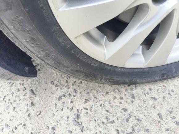 [济南·鲁A] 二手别克君越2013款 2.4L SIDI领先舒适型