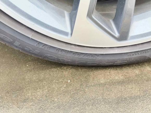 [广州·粤E] 二手奥迪奥迪A4L2022款 40 TFSI 时尚动感型