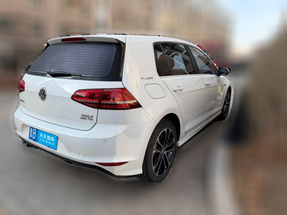 [青岛·鲁B] 二手大众高尔夫2017款 280TSI 自动R-Line百万辆纪念版