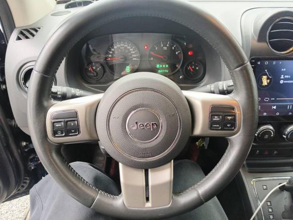 [成都·川G] 二手Jeep指南者2012款 2.0L 两驱运动版