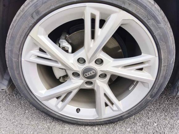 [苏州·苏E] 二手奥迪奥迪A32021款 A3L Limousine 35 TFSI 时尚致雅型