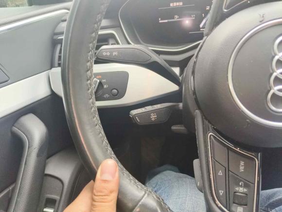 [广州·粤S] 二手奥迪奥迪A4L2022款 40 TFSI 时尚动感型