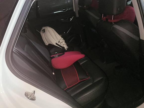 [广州·粤A] 二手奥迪奥迪Q2L2022款 35 TFSI 时尚动感型