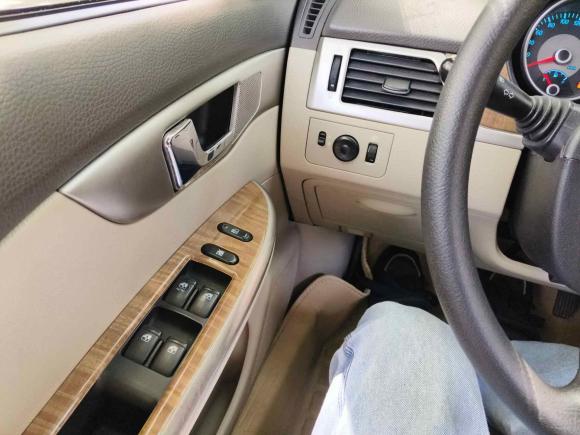 [上海·鲁B] 二手别克凯越2015款 1.5L 自动经典型