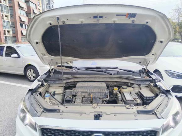 [南京·苏A] 二手名爵名爵ZS2017款 1.5L 自动尊享互联网版