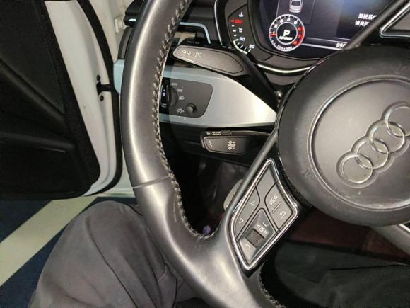 [上海·苏J] 二手奥迪奥迪A4L2019款 40 TFSI 时尚型 国V