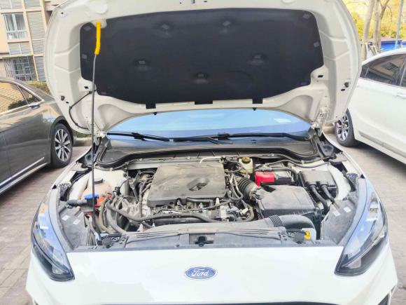 [上海·沪F] 二手福特福克斯2021款 两厢 EcoBoost 180 自动ST Line