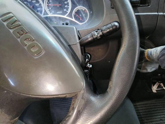 [上海·沪A] 二手依维柯依维柯褒迪2013款 2.8T-A36 客货两用