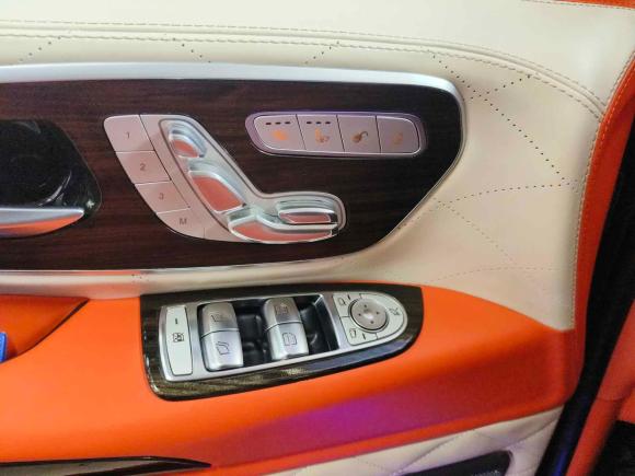 [广州·粤A] 二手奔驰威霆2021款 2.0T 商务版 7座