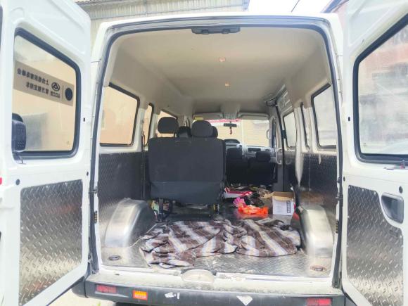 [杭州·浙F] 二手上汽大通MAXUS新途V802019款 2.5T经典款6挡手动傲运通长轴中顶7座