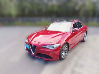 阿尔法·罗密欧Giulia朱丽叶2017款 2.0T 200HP 豪华版「上海二手车」「天天拍车」