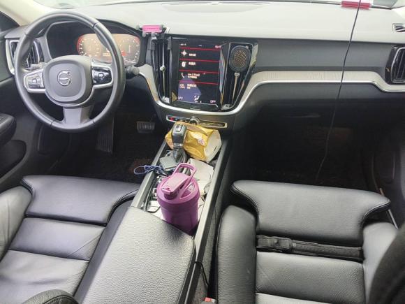 [上海·沪B] 二手沃尔沃沃尔沃S602021款 T4 智远豪华版