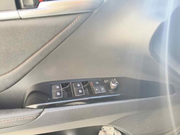 [上海·沪D] 二手丰田凯美瑞2018款 2.5G 豪华版