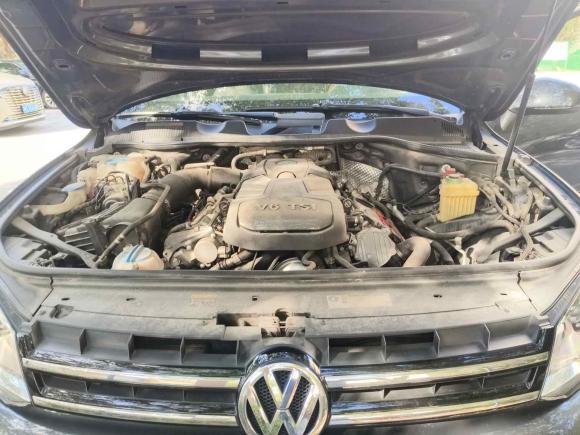 [上海·沪A] 二手大众途锐2011款 3.0TSI 舒适型