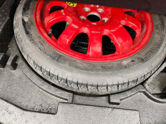 [无锡·苏B] 二手捷豹捷豹XFL2017款 XFL 2.0T 200PS 豪华版