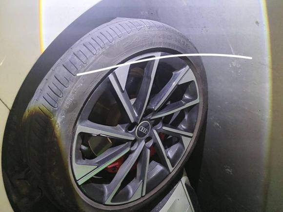 [苏州·苏U] 二手奥迪奥迪A4L2023款 40 TFSI 豪华动感型