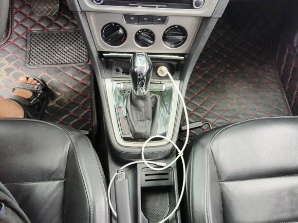 [成都·川G] 二手大众朗逸2013款 改款 1.4TSI DSG舒适版