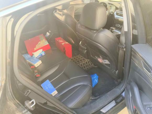 [青岛·鲁U] 二手红旗红旗H52022款 经典款 1.8T 自动智联旗享版