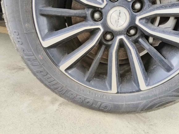 [杭州·浙A] 二手众泰众泰T5002018款 1.5T 自动智能互联旗舰型