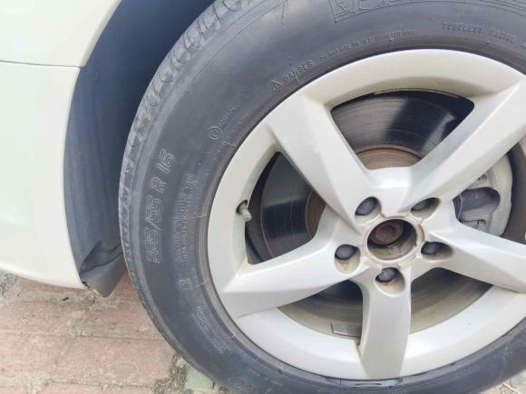 [济南·鲁A] 二手奥迪奥迪A4L2013款 35 TFSI 自动舒适型