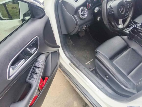 [南通·苏F] 二手奔驰奔驰GLA2018款 GLA 200 动感型