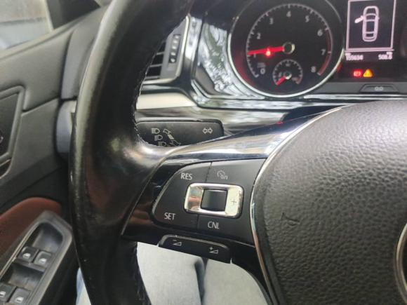 [嘉兴·浙F] 二手大众凌渡2015款 330TSI DSG舒适版