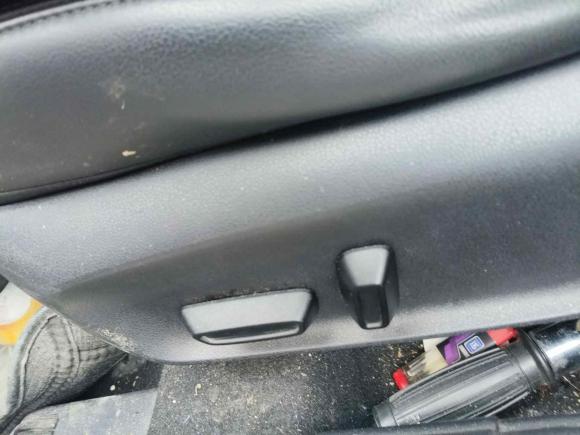 [杭州·浙A] 二手广汽传祺传祺GA42018款 200T 自动尊享版