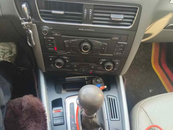 [嘉兴·沪C] 二手奥迪奥迪Q52010款 2.0TFSI 技术型