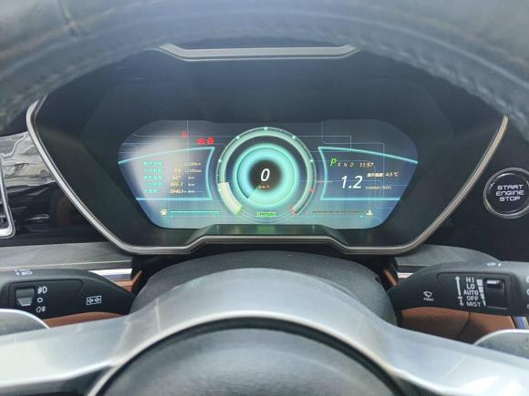 [无锡·苏B] 二手众泰众泰T7002017款 1.8T 双离合尊贵型贺岁版