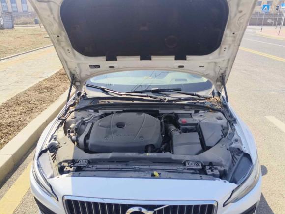 [青岛·鲁U] 二手沃尔沃沃尔沃S602020款 T3 智行豪华版