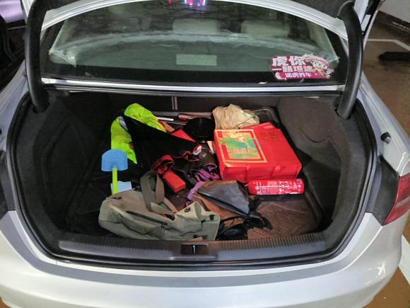 [深圳·粤B] 二手奥迪奥迪A4L2013款 35 TFSI 自动标准型