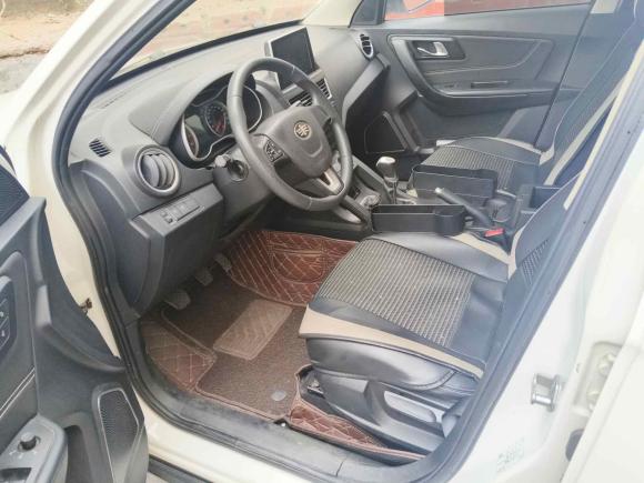 [青岛·鲁B] 二手奔腾奔腾X402017款 1.6L 手动豪华型