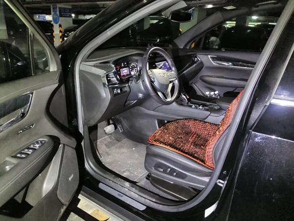 [广州·粤A] 二手凯迪拉克凯迪拉克XT62021款 2.0T 六座两驱豪华型