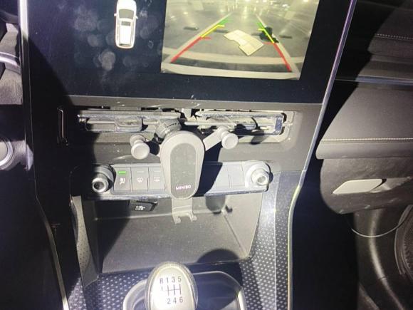 [佛山·粤E] 二手哈弗哈弗M62021款 PLUS 1.5T 手动豪华智联型