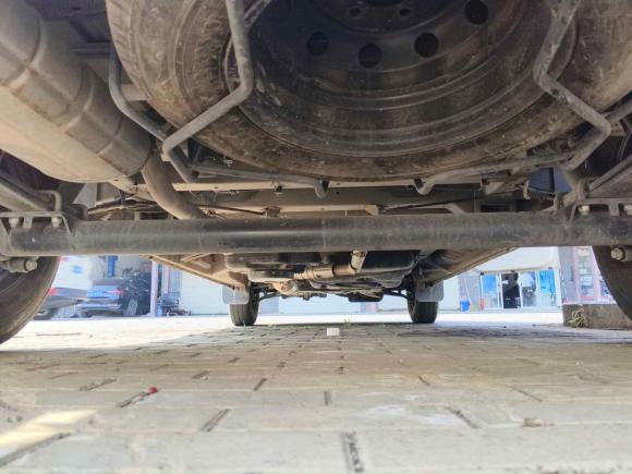 [宁波·浙B] 二手上汽大通MAXUS新途V802023款 2.0T 手动经典傲运通长轴中顶6/7/8/9座