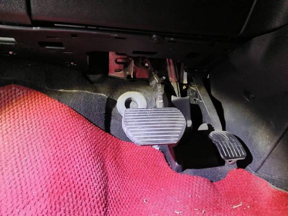 [嘉兴·浙F] 二手标致标致30082015款 2.0L 自动经典版