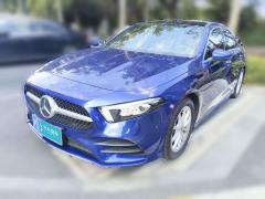 [上海·沪D] 奔驰奔驰A级2020款 改款 A 200 L 运动轿车动感型